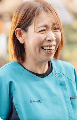 スタッフの働く様子