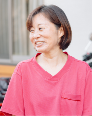 スタッフの働く様子