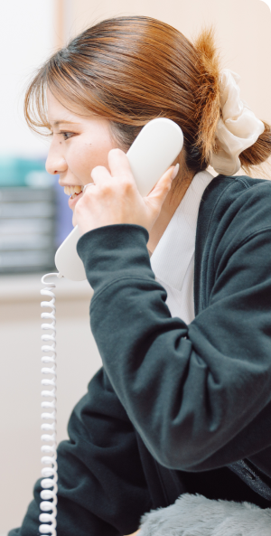 スタッフの働く様子